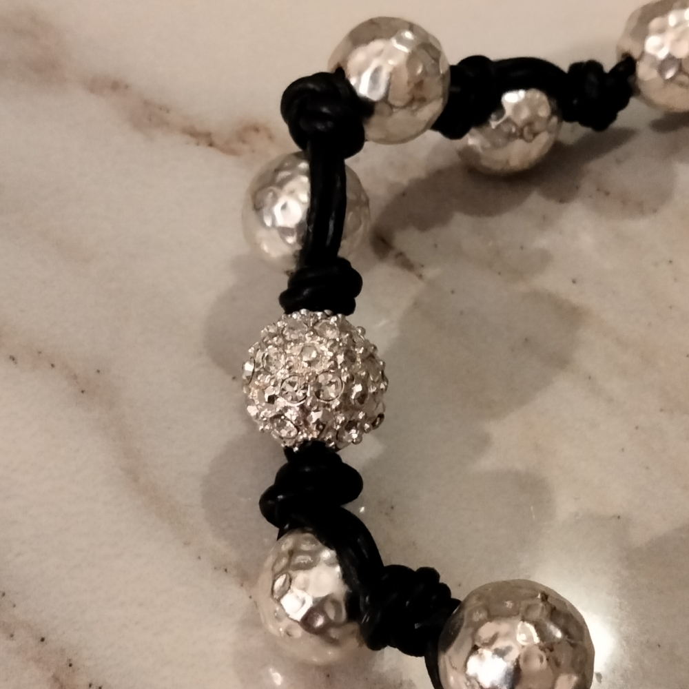 Silver Hammered Bead Bracelet On Black Leather Cord Y2k vintage - Picture 10 of 14
